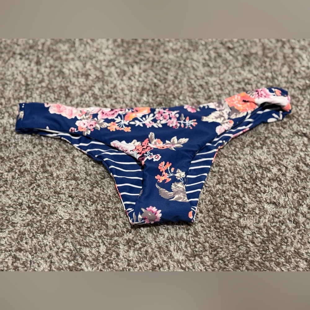 Floral and Striped SwimBottom / double sided Zaful Size S Brand New WO Tags